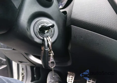 2016 Hyundai Veloster Turbo R-Spec z USA, uszkodzony, nr VIN KMHTC6AE6GU275274